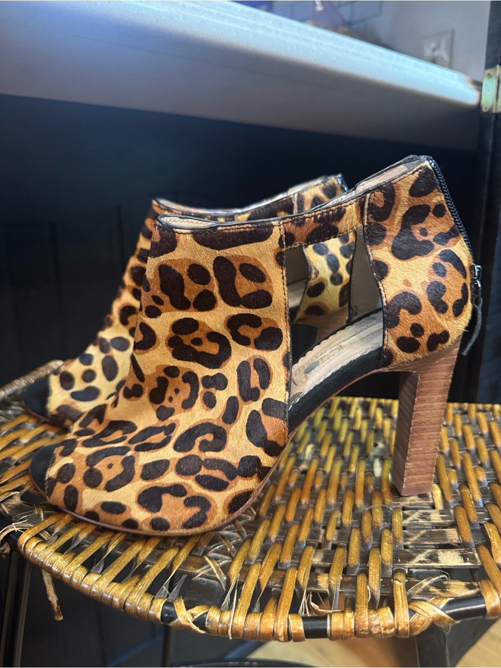 Boden Cicely Leopard Print Peep Toe Ankle Booties 8.5